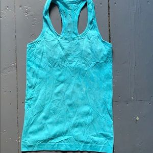 Lululemon tank